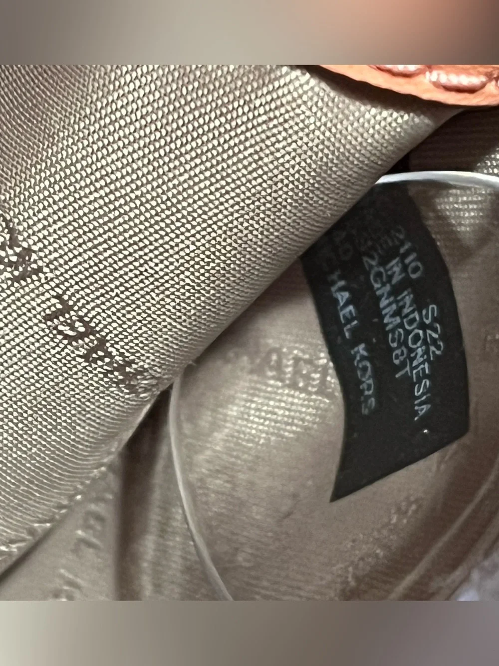 MICHAEL KORS Carmen Saffiano Leather Satchel VGC!